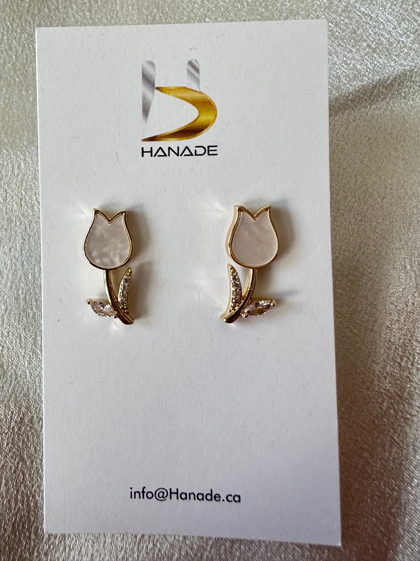 Rose MOP Stud Earring