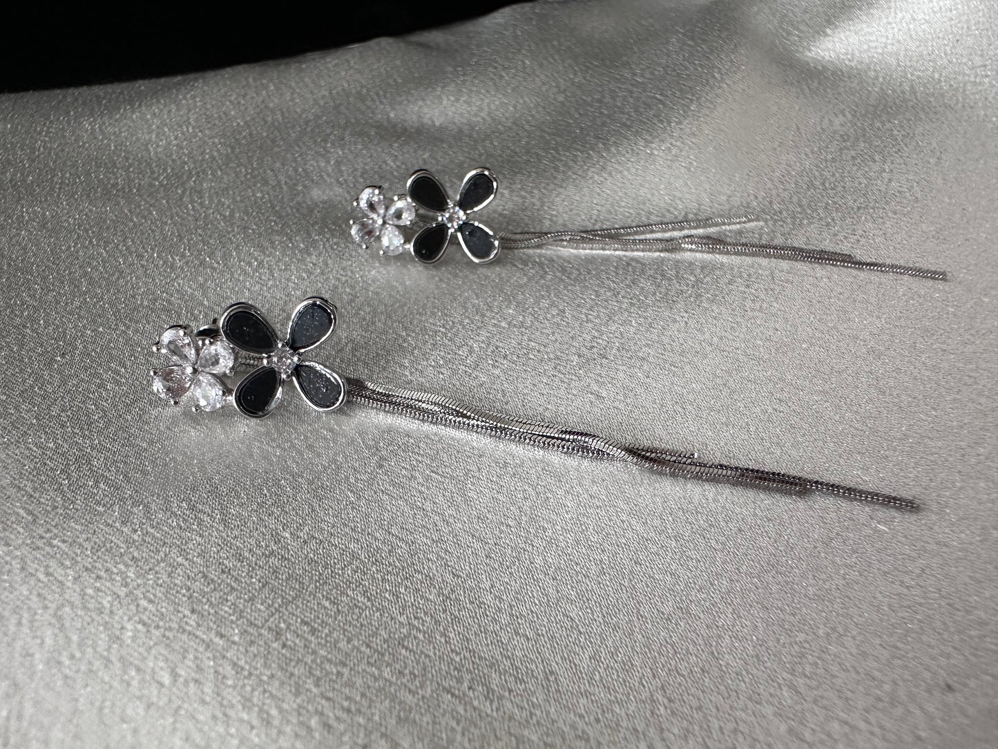Flower with Chain Design Stud Earring