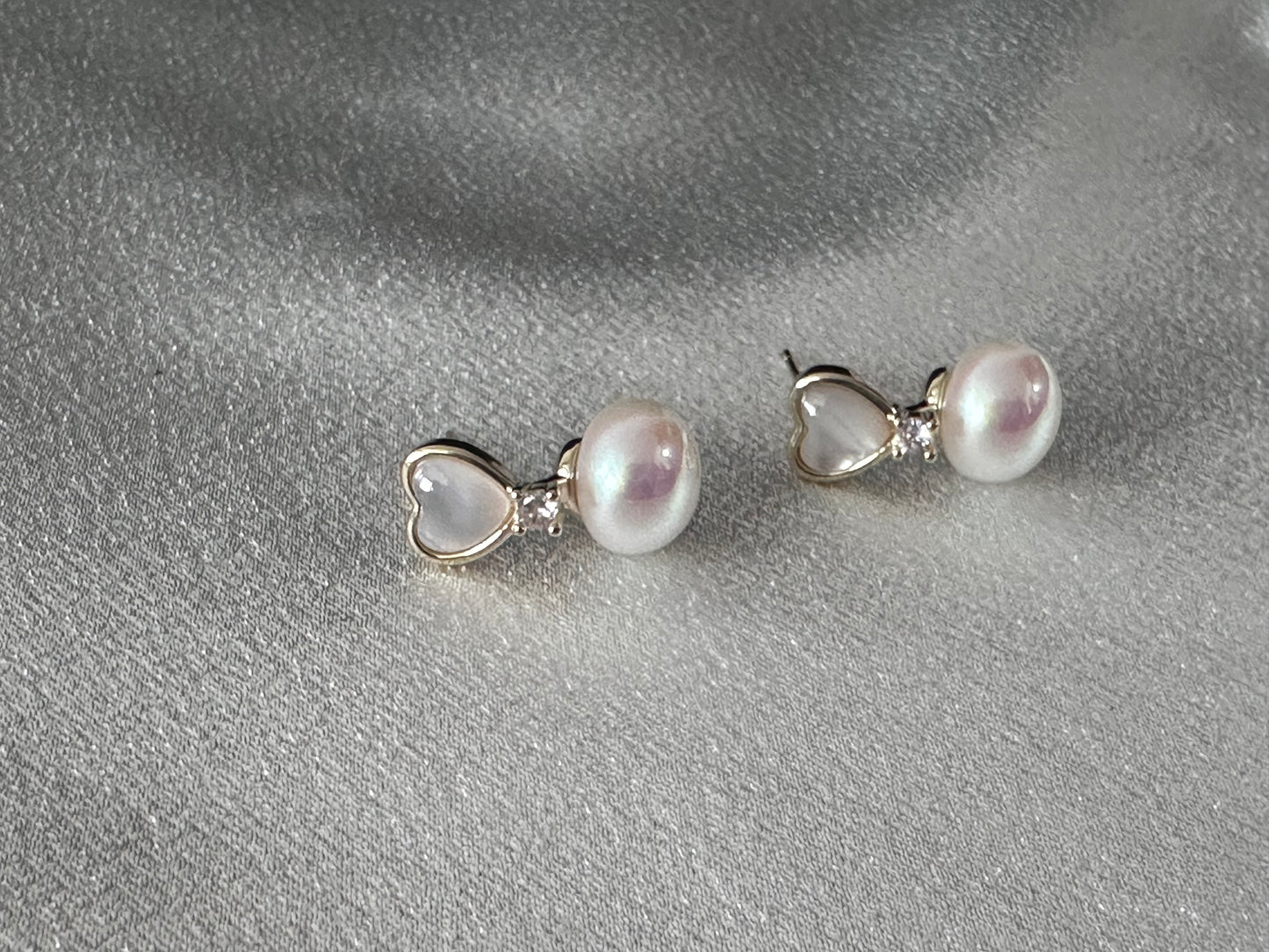 MOP Heart Design Dangle Earring