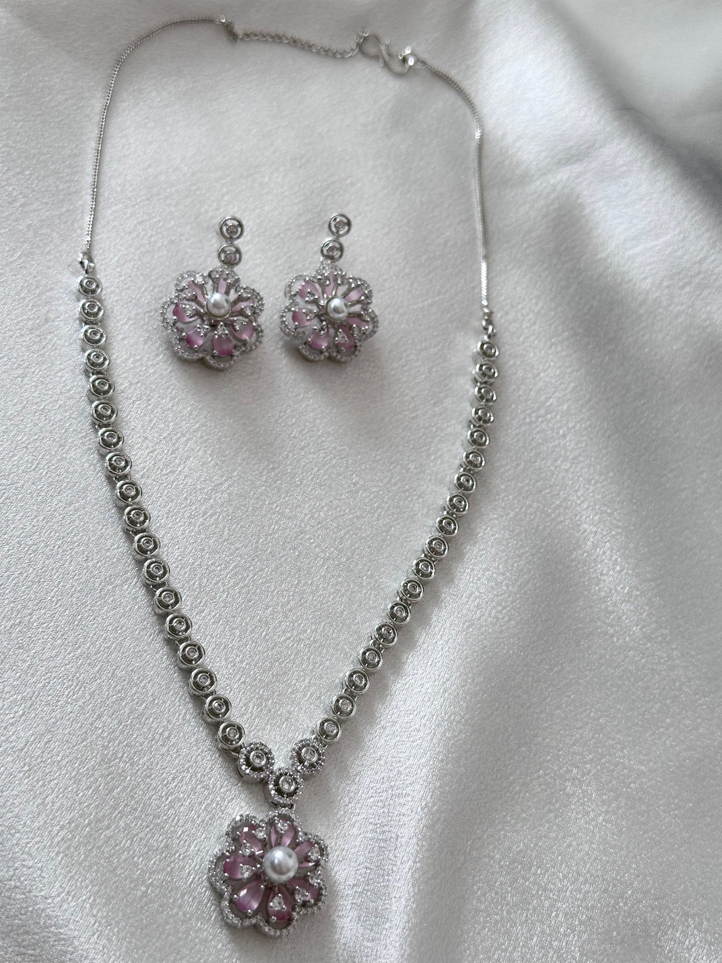Allure- Flower Pendant AD Necklace Set