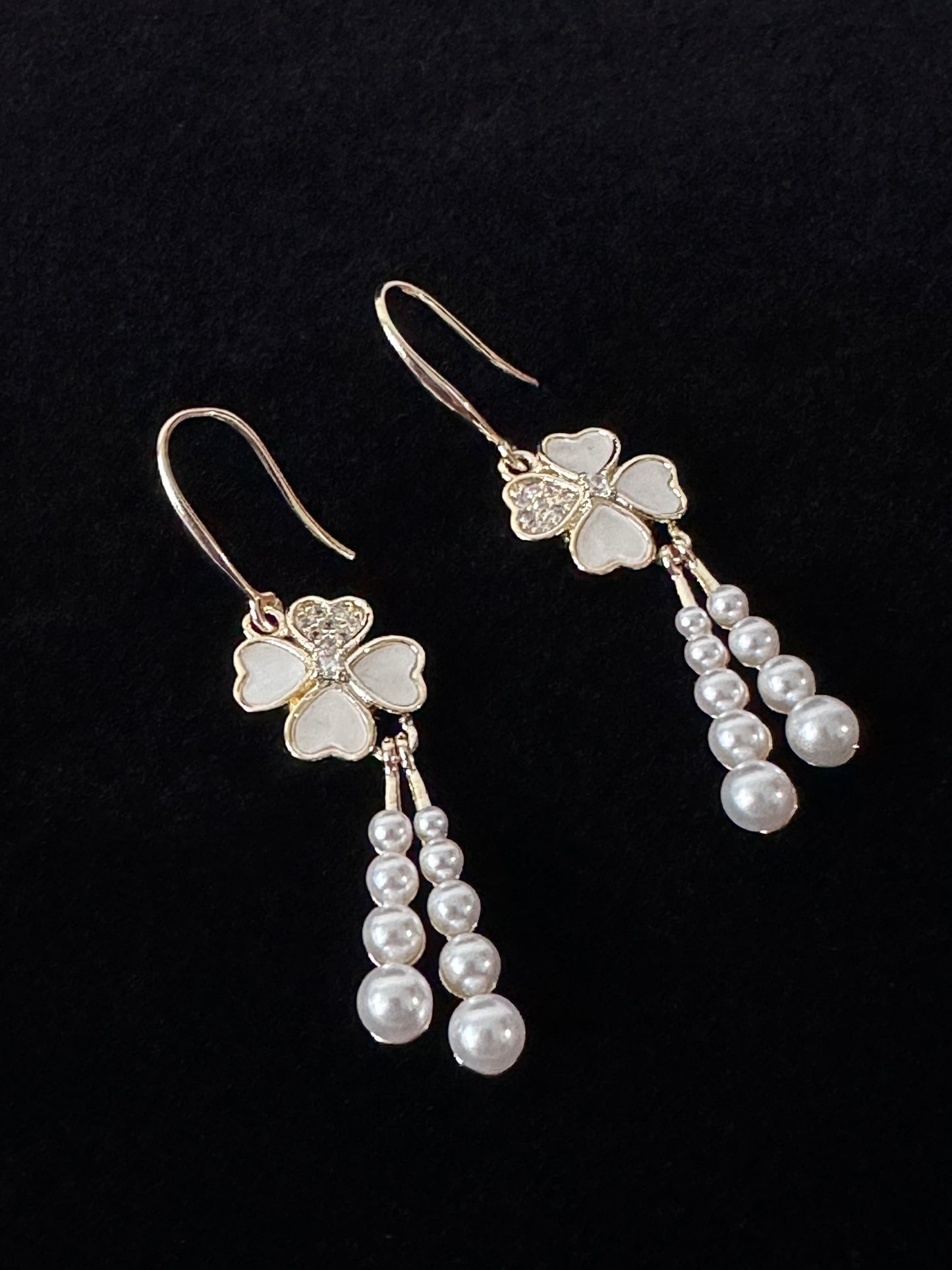 Clover Design Long Dangle Earring