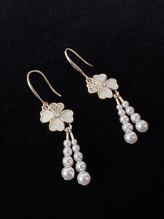 Clover Design Long Dangle Earring