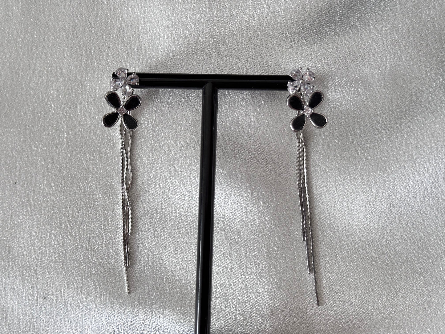 Flower with Chain Design Stud Earring