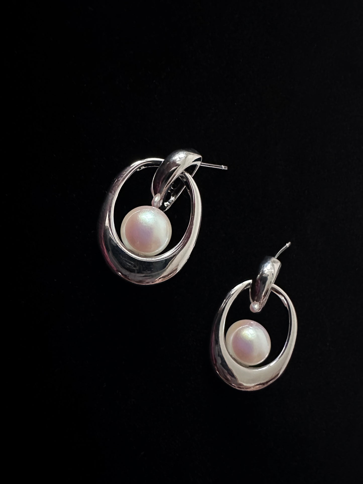 Orbital Pearl Dangle Earring