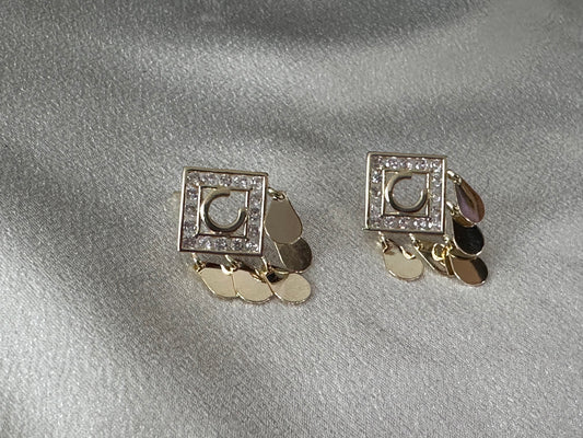 C Design Golden Tassel Dangle Earring