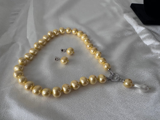 Malaysian Coated Pearl Champagne Color Set