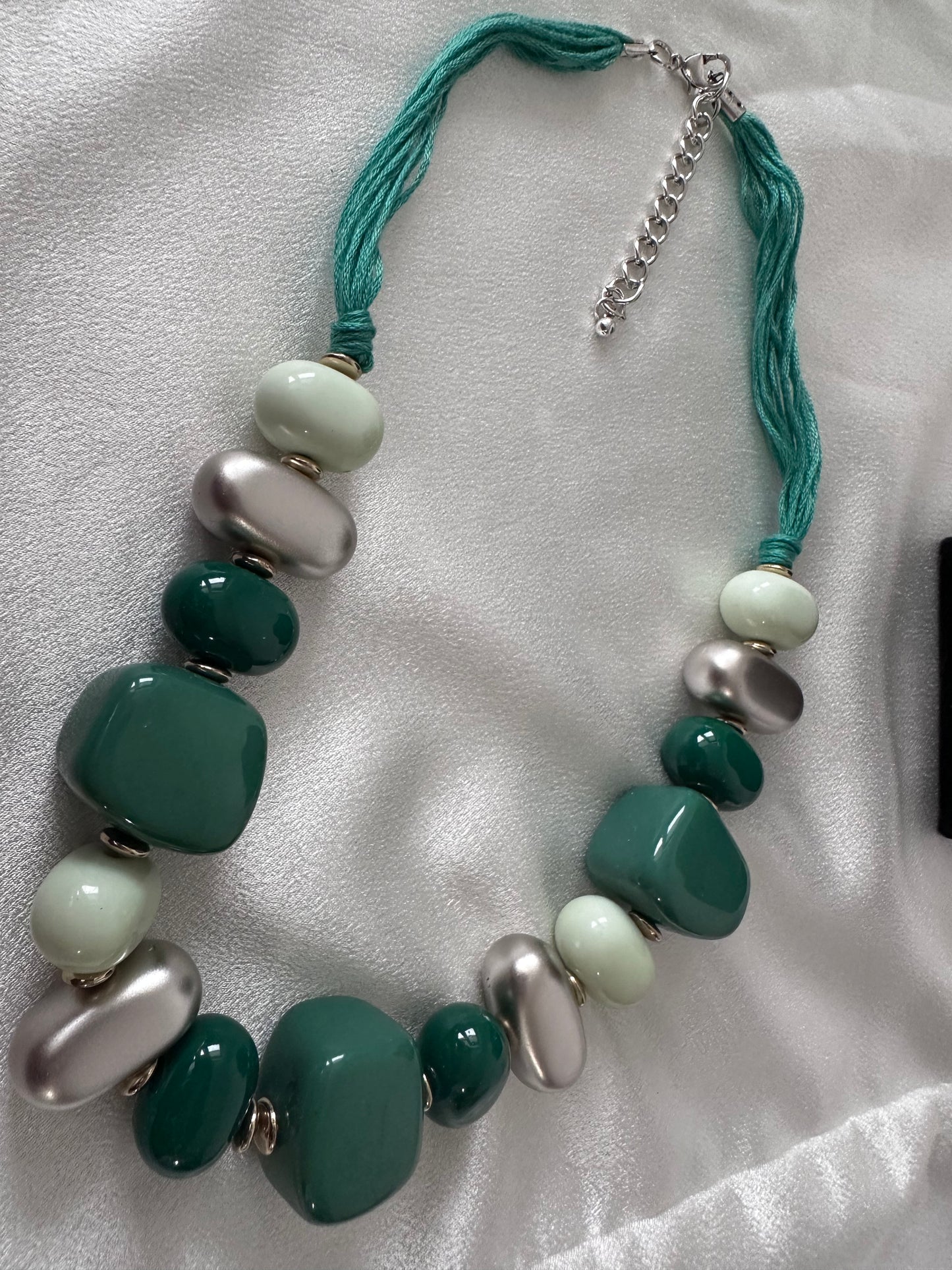 Green Colored Large Bead Necklace - No Earring