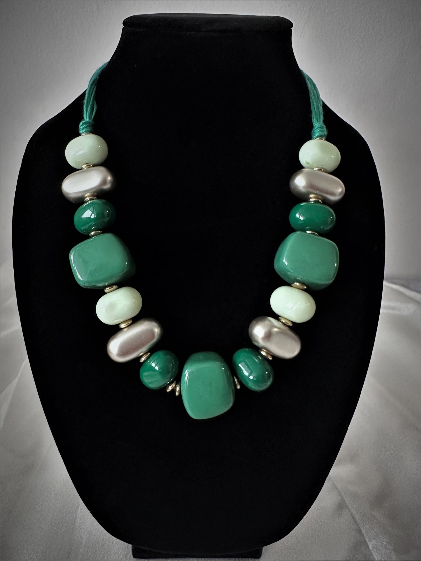 Green Colored Large Bead Necklace - No Earring