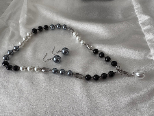 Multi-Colored Pearl Necklace Set