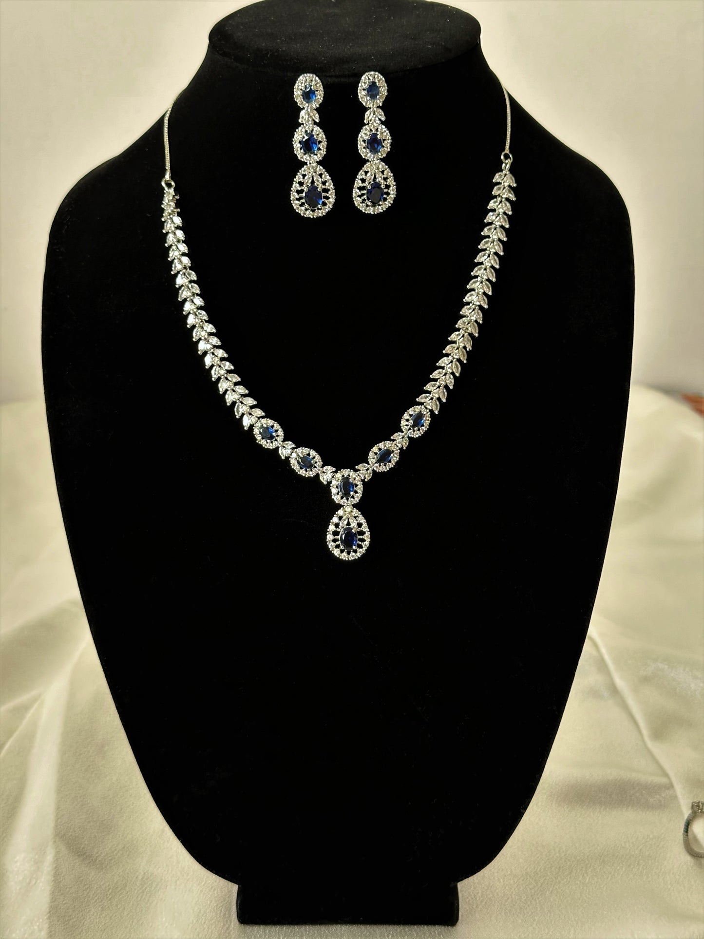 Dia- Drop Pendant AD Necklace Set - Dark Blue