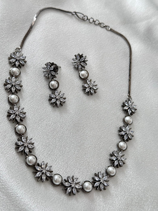 Allure- Black Polish AD Necklace Set